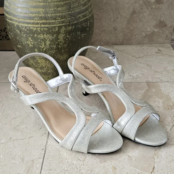 Easy Street Sandals - Picture 2 of 7